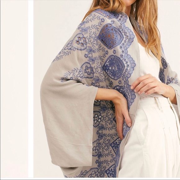 Free People Catania Embroidered Kimono - Picture 4 of 10